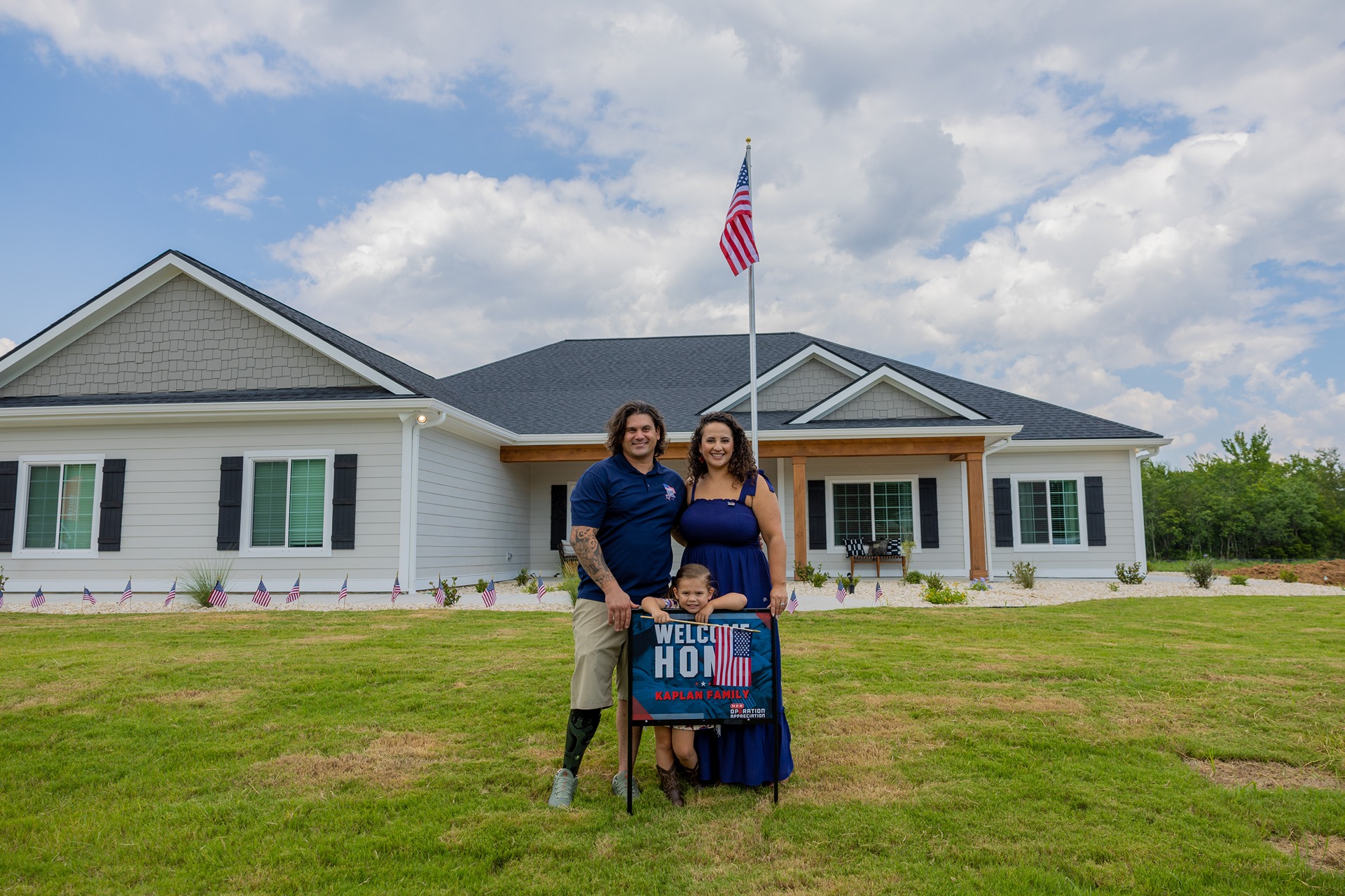 Read more about the article Homes for Our Troops-Army SGT Kaplan Family